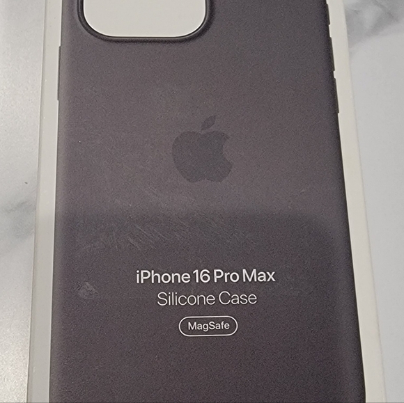 Apple iPhone 16 Pro Max Silicone Case w/MagSafe - Stone Gray - Picture 4 of 9